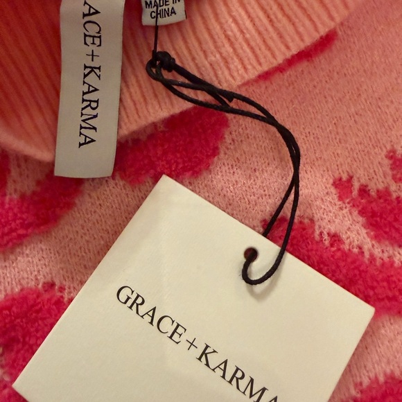 Grace & Karma Cozy Sweater - Picture 4 of 5